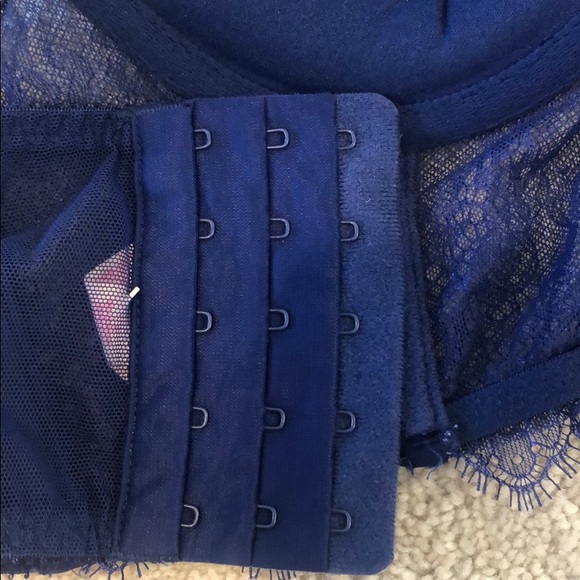 Victoria Secret Bra - Picture 4 of 5